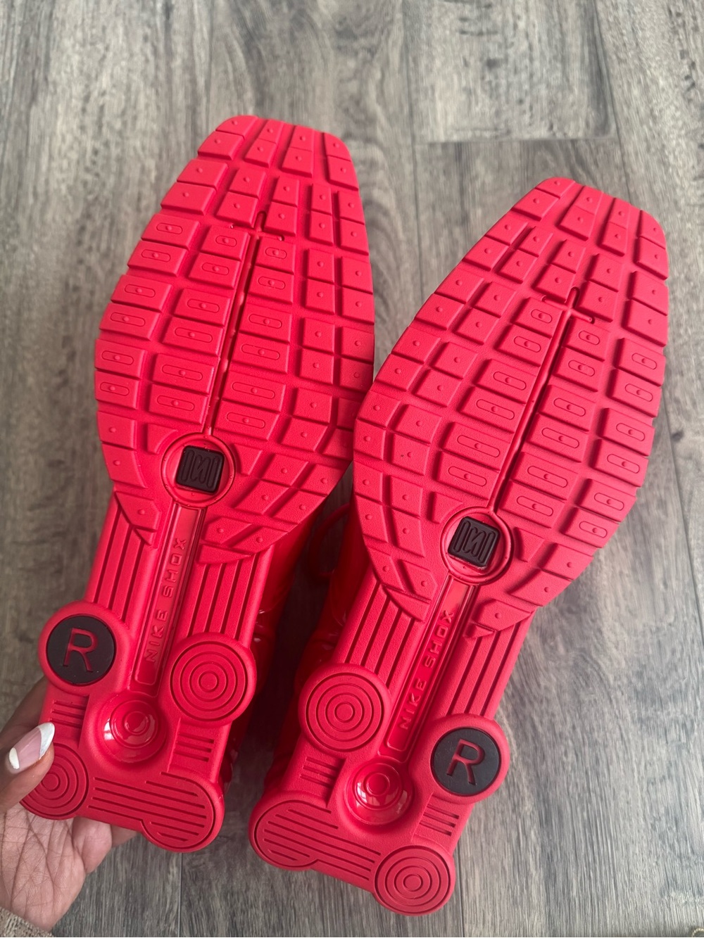 NIKE x MARTINE ROSE MR4 SHOX in RED - Picture 2 of 10